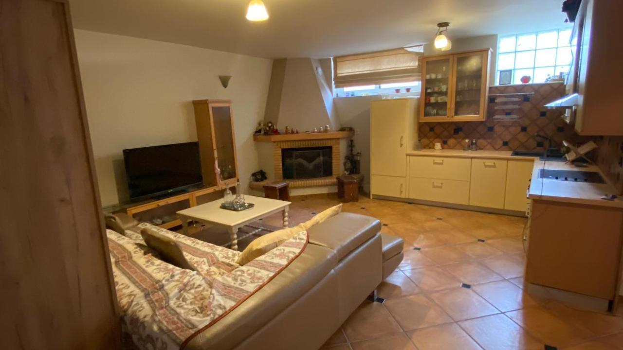 Seaside Family Apartment - Kalamata Faraí Exteriér fotografie